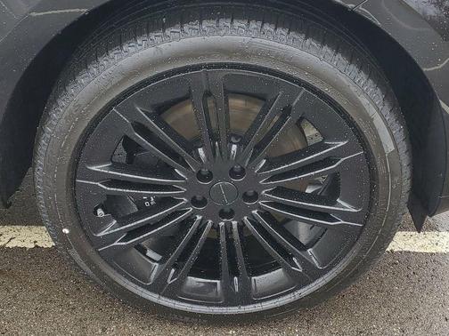 2026 Land Rover Range Rover P530 SE 7 Seat