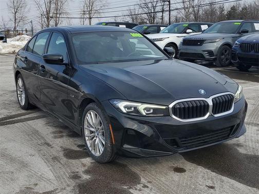 2023 BMW 330e xDrive