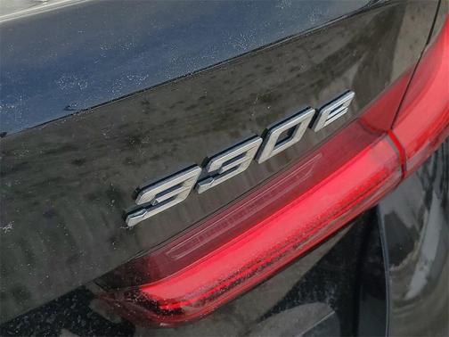 2023 BMW 330e xDrive