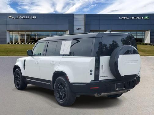 Fuji White 2026 Land Rover Defender P400 X-Dynamic SE