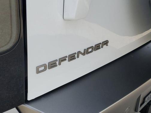Fuji White 2026 Land Rover Defender P300 S