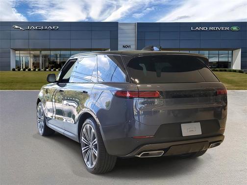 2025 Land Rover Range Rover Sport SE