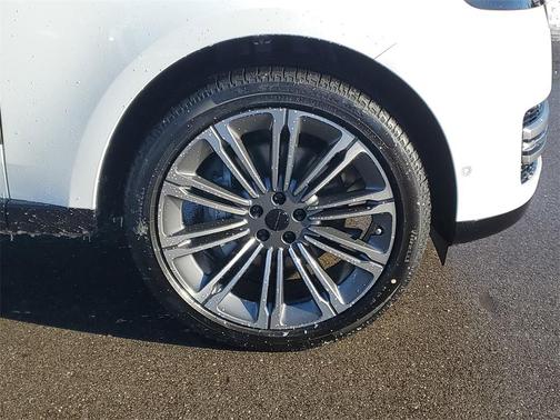 2026 Land Rover Range Rover P400 SE