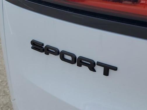 2025 Land Rover Range Rover Sport SE