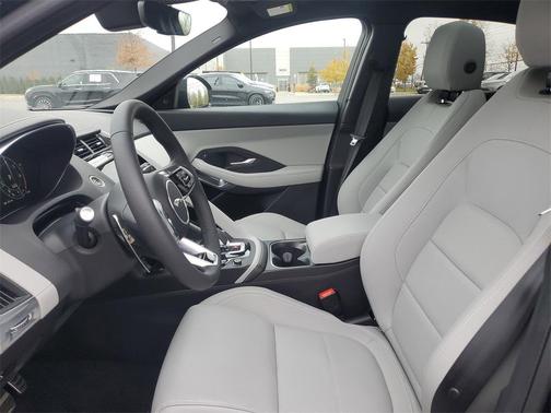 2024 Jaguar E-PACE R-Dynamic SE P250 AWD Automatic