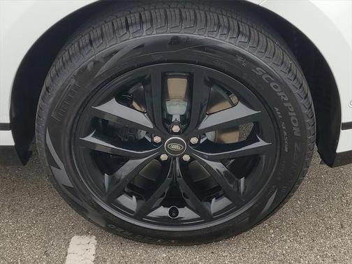 2026 Land Rover Range Rover Velar P250 SE R-Dynamic