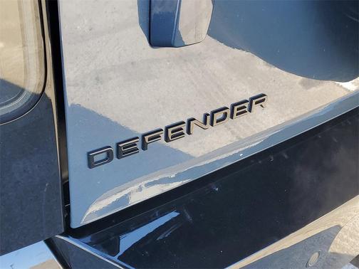 2026 Land Rover Defender P300 S