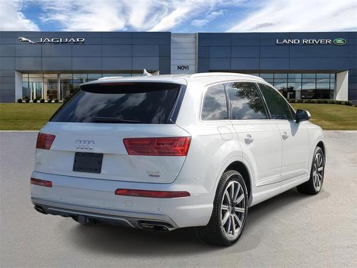 2017 Audi Q7 3.0T Premium