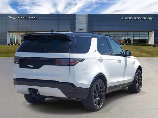 2025 Land Rover Discovery P360 Dynamic SE