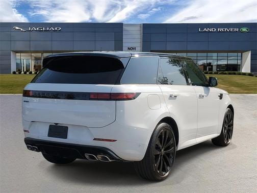 2025 Land Rover Range Rover Sport SE