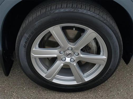 2022 Volvo XC90 T6 Momentum
