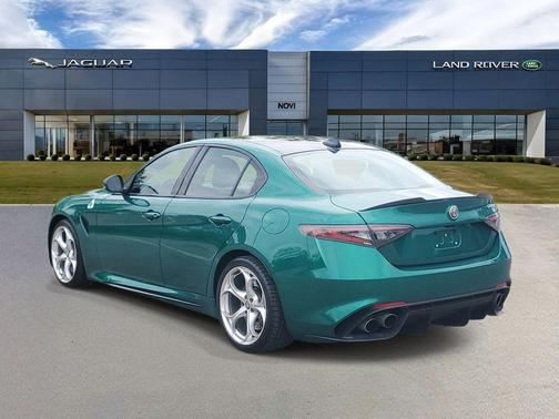 Verde Fangio Metallic 2024 Alfa Romeo Giulia Quadrifoglio