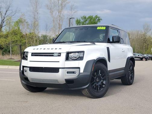 Fuji White 2025 Land Rover Defender 90 P300 S