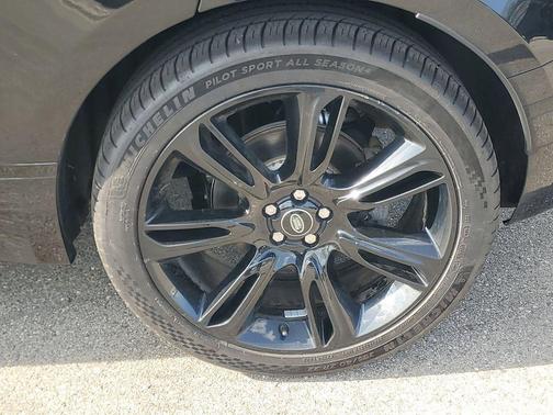 Santorini Black Metallic 2022 Land Rover Range Rover Velar P250 S R-Dynamic