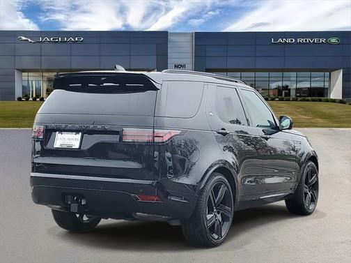 2025 Land Rover Discovery P360 Dynamic SE