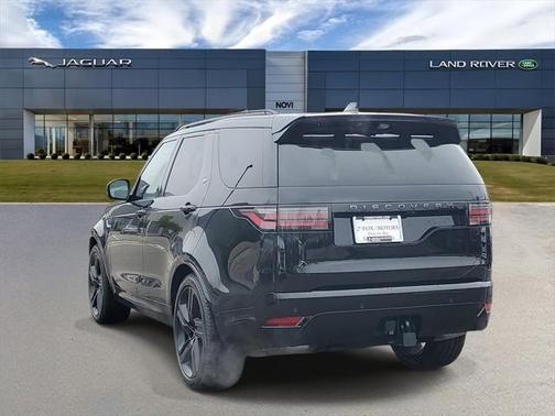 2025 Land Rover Discovery P360 Dynamic SE