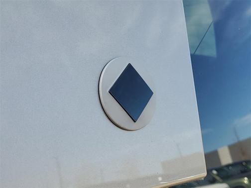 2026 Land Rover Defender V8