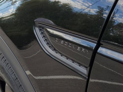 2023 Land Rover Discovery Sport S