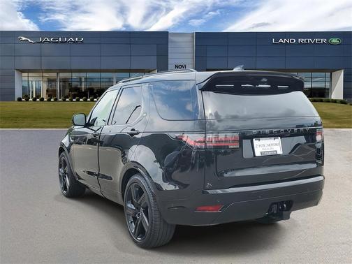 2025 Land Rover Discovery P360 Dynamic SE