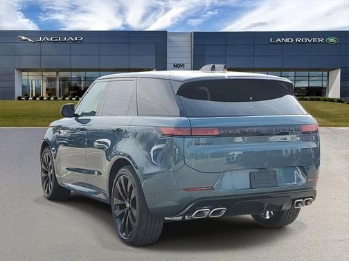 2025 Land Rover Range Rover Sport SE