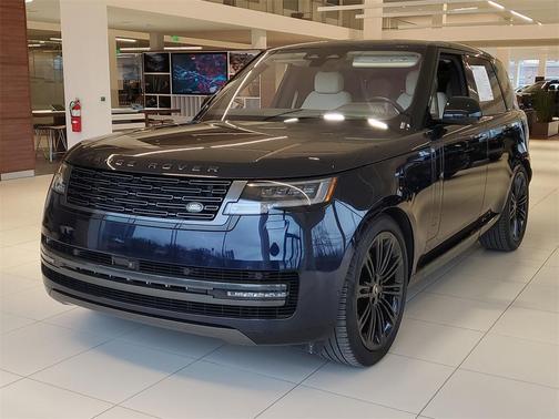 2023 Land Rover Range Rover P530 SE