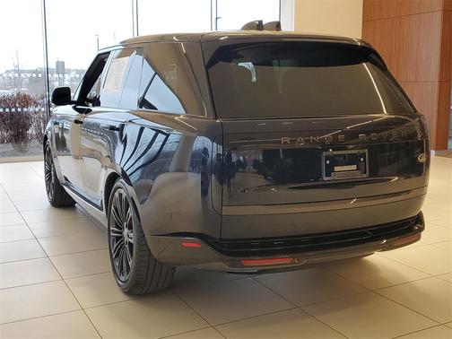 2023 Land Rover Range Rover P530 SE