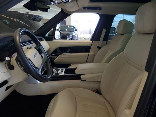 2023 Land Rover Range Rover P530 SE