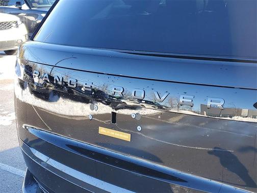 2026 Land Rover Range Rover P400 SE