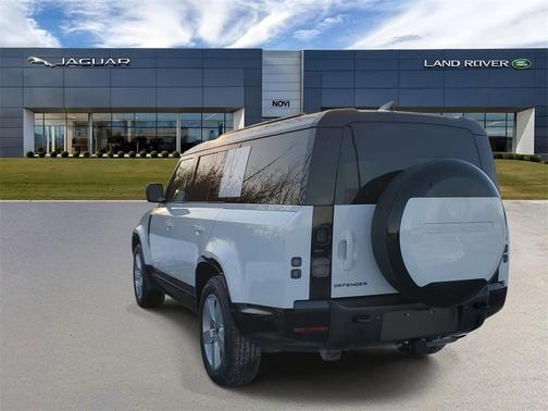 2026 Land Rover Defender X-Dynamic SE