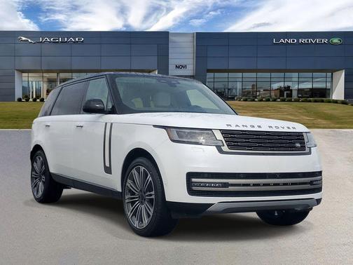 Pearl White 2026 Land Rover Range Rover P530 SE 7 Seat