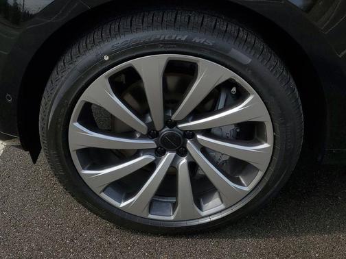 2026 Land Rover Range Rover P530 SE 7 Seat