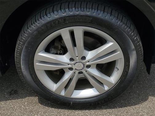 2015 Mercedes-Benz M-Class 4MATIC