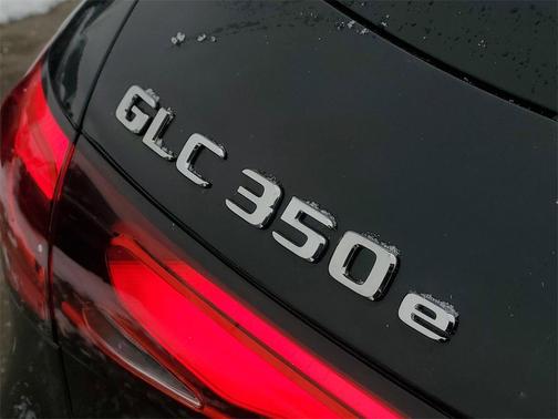 2025 Mercedes-Benz GLC 350e Base