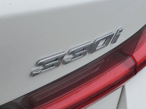2023 BMW 330 xDrive