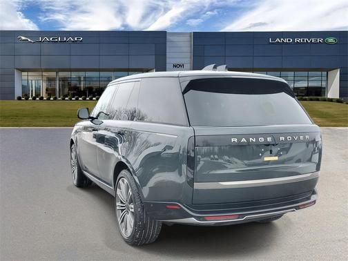 2026 Land Rover Range Rover P400 SE