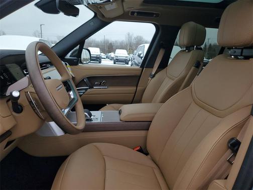 2026 Land Rover Range Rover P400 SE