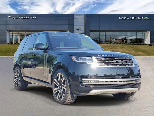 Black 2023 Land Rover Range Rover P400 SE