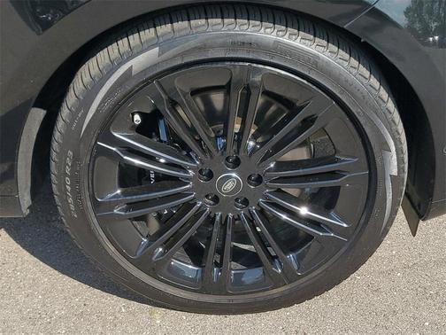 2024 Land Rover Range Rover P530 SE