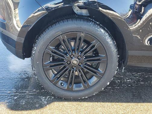 2026 Land Rover Range Rover Evoque Core S