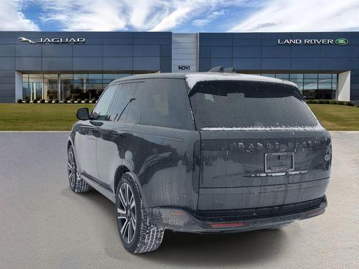 2023 Land Rover Range Rover P530 SE