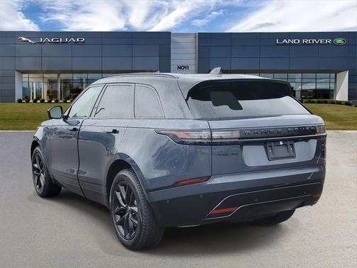 2026 Land Rover Range Rover Velar P250 SE R-Dynamic