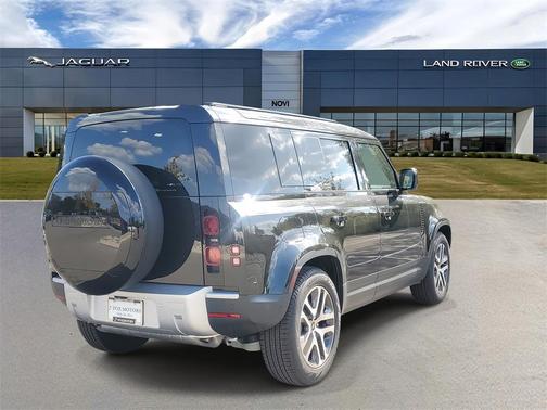 2025 Land Rover Defender 110 P400 S