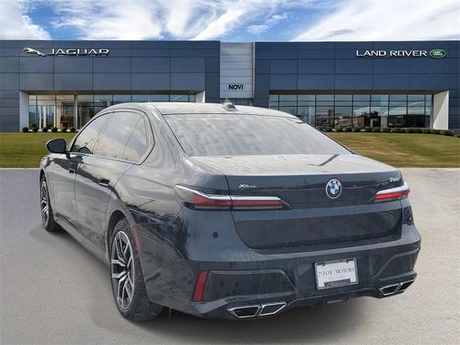 2023 BMW 760 i xDrive