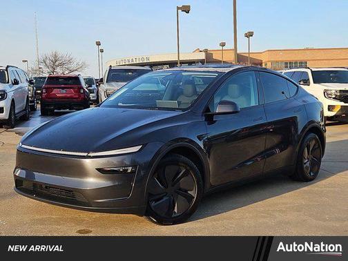 2026 Tesla Model Y Premium Rear-Wheel Drive