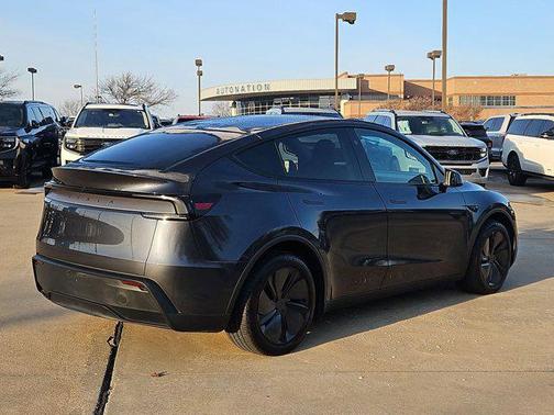 2026 Tesla Model Y Premium Rear-Wheel Drive