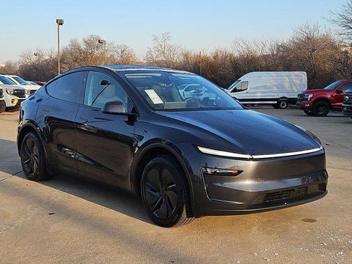 2026 Tesla Model Y Premium Rear-Wheel Drive