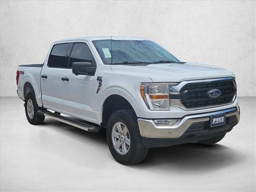 Oxford White 2022 Ford F-150 XLT