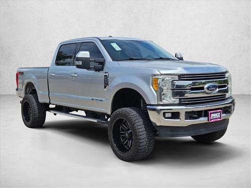 Ingot Silver Metallic 2017 Ford F-250 Lariat