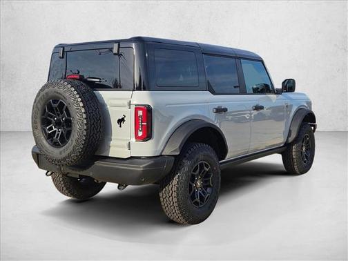 Avalanche Gray 2026 Ford Bronco Badlands