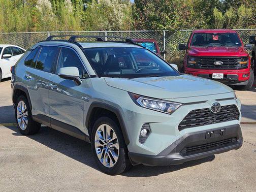2019 Toyota RAV4 XLE Premium
